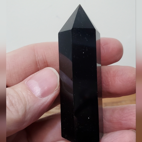 Black Obsidian Crystal Tower - Picture 11 of 11